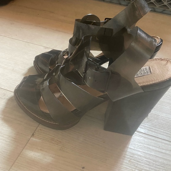 Steve Madden X Iggy Azalea Heels - Picture 3 of 3